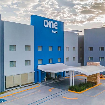 One Saltillo Aeropuerto Exterior foto